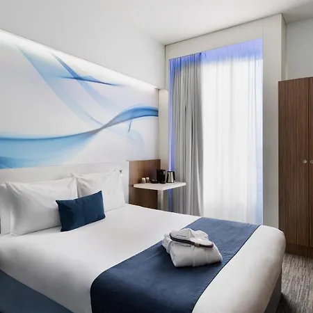 Mercure Gare Du Nord 4* Paris