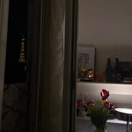 Magnifique Vue Sur La Tour Eiffel Apartment *