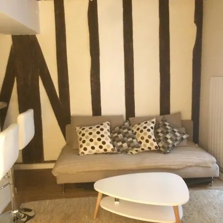 Studio Guisarde Apartment