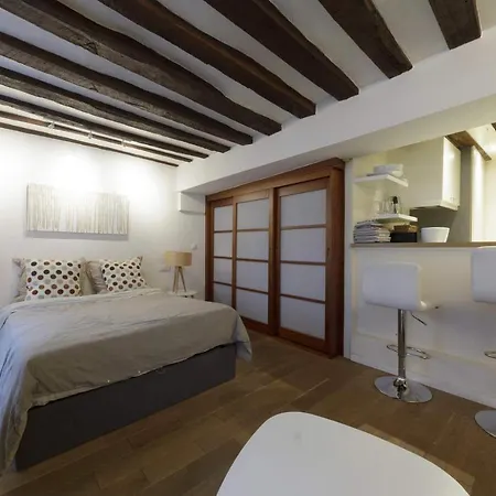 Studio Guisarde Apartment *