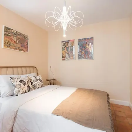 Cosy & Premium Near The Louvre & Quartier Latin Paris