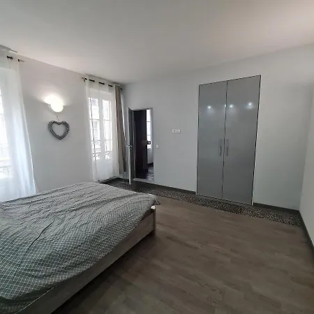 Apartment Tres Lumineux Porte De Saint-cloud - F3 Avec Parentale