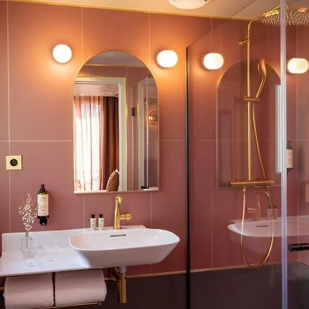 Hotel Jardin De Cluny