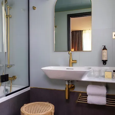 Hotel Jardin De Cluny