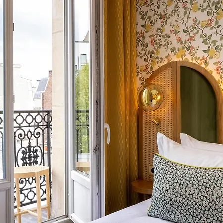 Jardin De Cluny 4* Paris