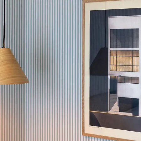 Le Petit Oberkampf & 4* Parigi