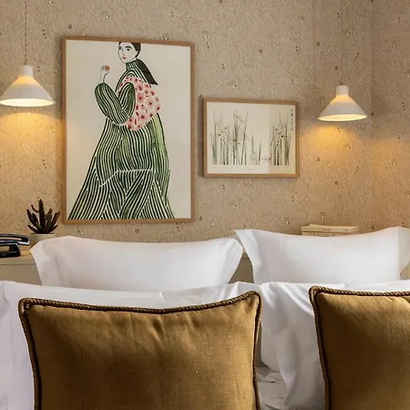 Le Petit Oberkampf & 4* Parigi