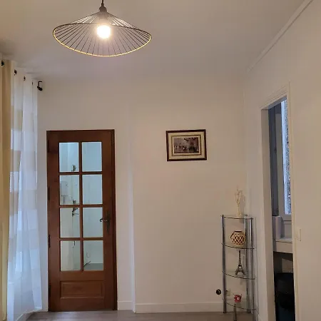 Flat * Párizs