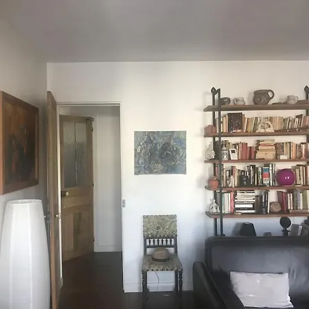 Nest In Parigi