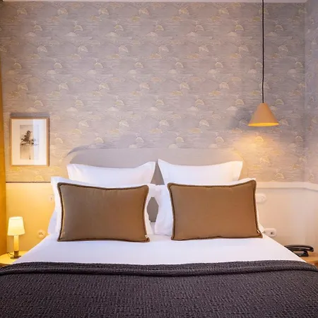 Le Petit Oberkampf & 4* Parigi