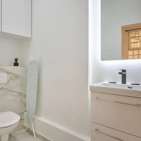 Marais - Modern Daire Paris