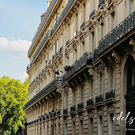 Parc Monceau Flat
