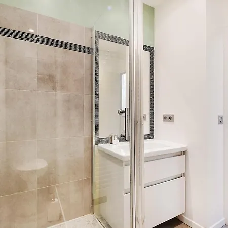 Charming Refurbished Studio -maraisbeaubourg