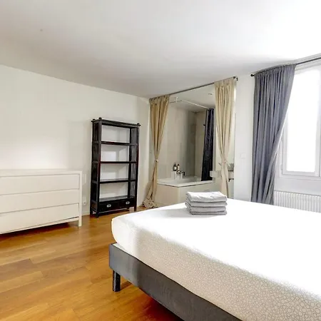 Montorgueil Quarter Apartment Paris