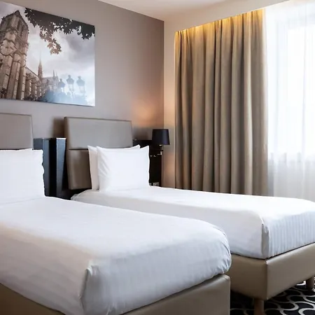 Ac Porte Maillot By Marriott Париж