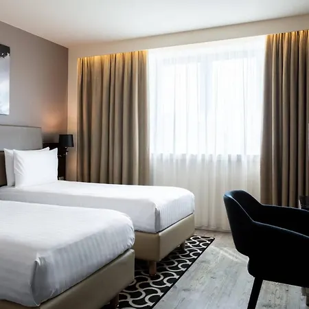 Отель Ac Porte Maillot By Marriott
