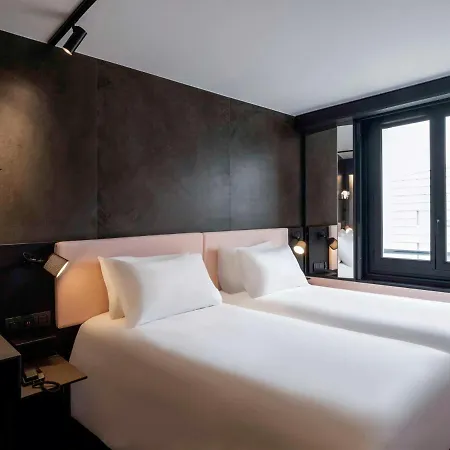 Tribe Batignolles ホテル