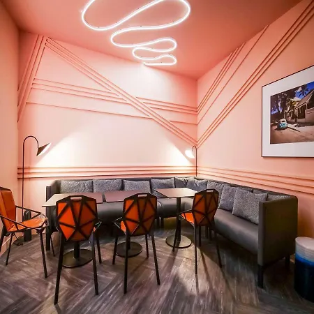 Tribe Batignolles 4*
