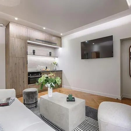 Mykeypers Great Luxury Flat 1br/4p - Champs Elysees شقة باريس