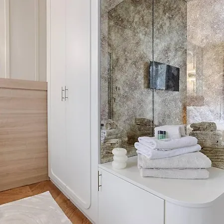 Mykeypers Great Luxury Flat 1br/4p - Champs Elysees شقة باريس