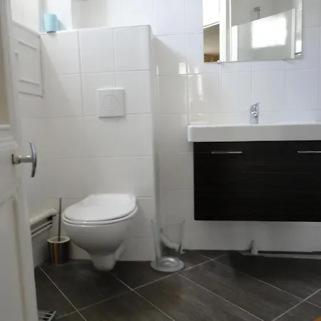 Into - Pont Neuf Apartment *
