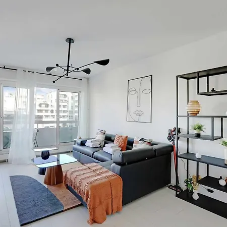 Charming T2 Refurbished Flanders Crimee * Paris