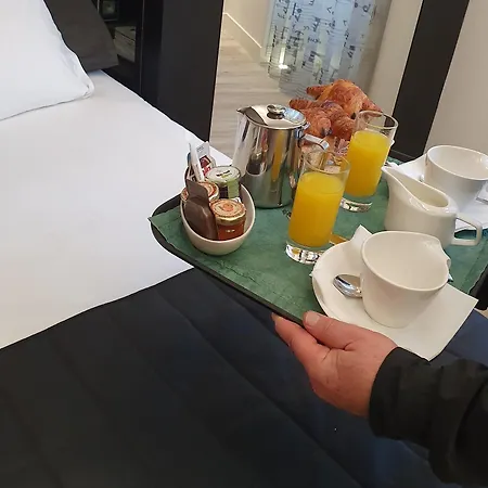Hotel Apostrophe París
