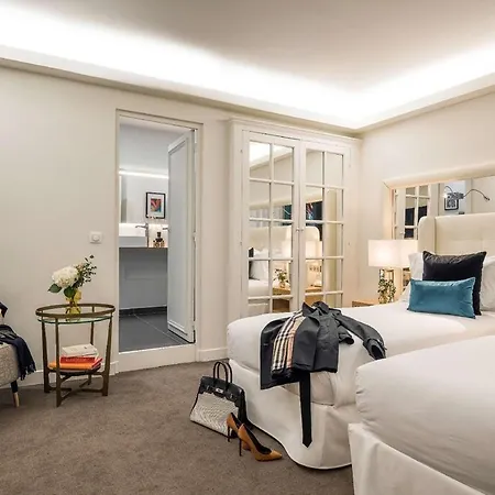 Camille Tapestry Collection By Hilton Hotel 4*