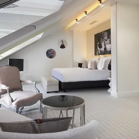 Dress Code Hotel 4*