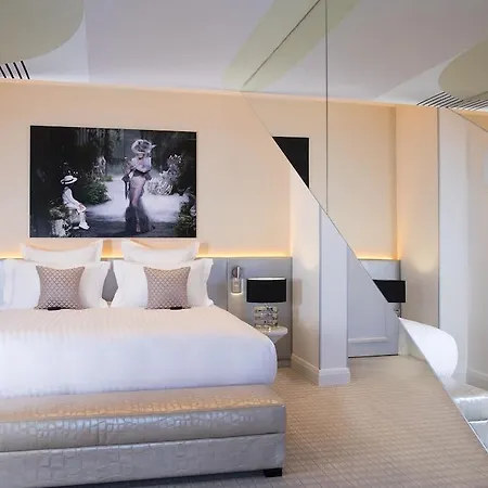Dress Code Hotel