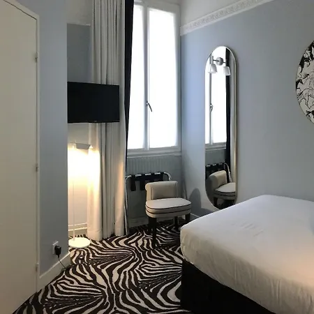 Pastel Hotel 3*