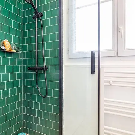 Guestready - Modernity Near Montmartre Cemetery