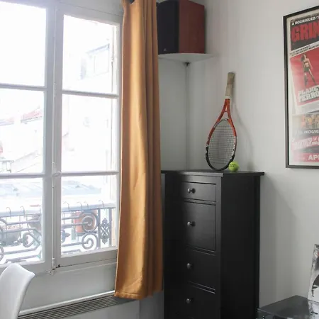 アパート Charming Studio In The 8eme パリ