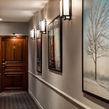 Western Premier Kapital Opéra Hotel 4*