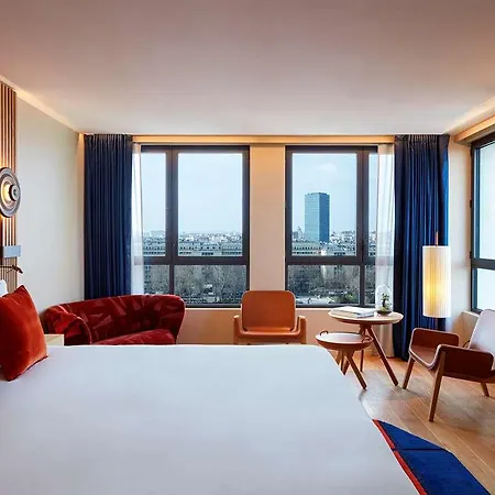 Hotel So/ 2*
