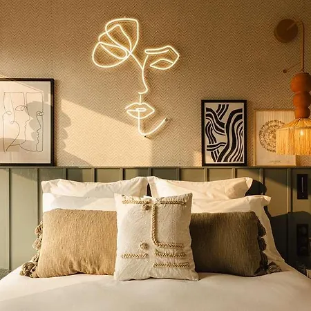 Bloom House Parijs