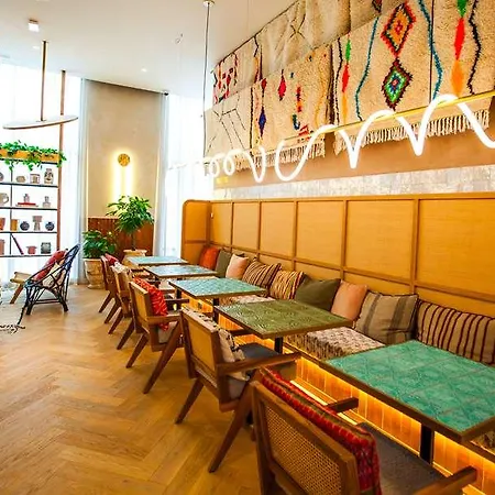 Hotel Bloom House *