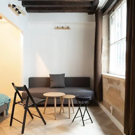 Lyonnais Center Of 公寓 *