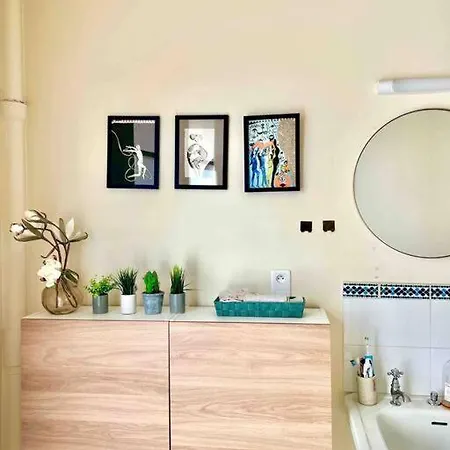 2-bed Cosy - Location Apartment