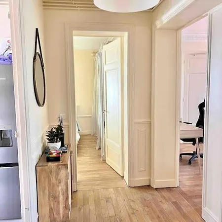 Apartment 2-bed Cosy - Location *