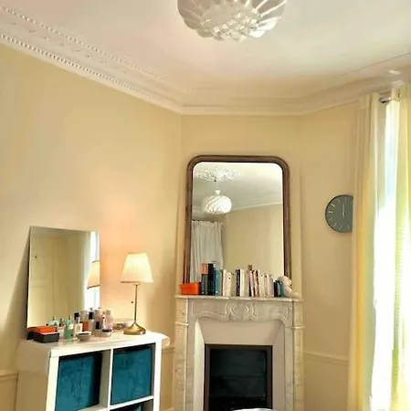 2-bed Cosy - Location Paris
