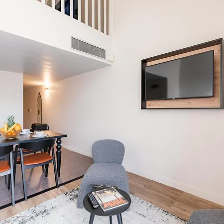 Appart'city Collection Grande Bibliotheque 4*