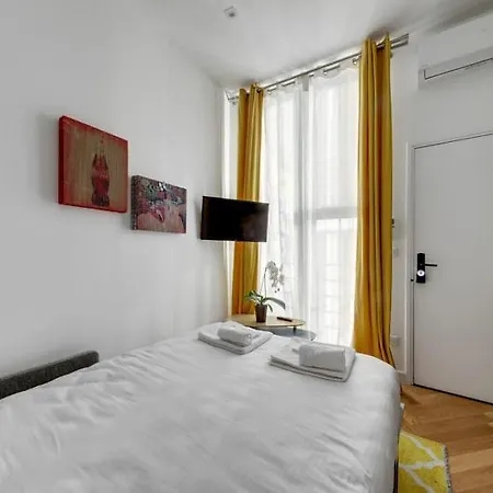 207-suite Cartier Apartment Paris