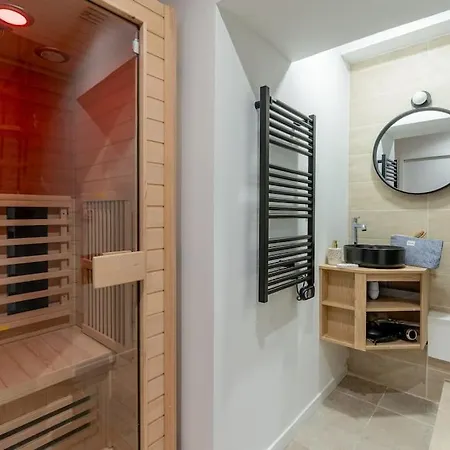 Magnifique Et Relaxant Avec Sauna Apartment