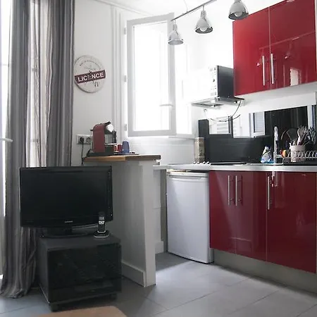 Apartment Into - Pont Neuf