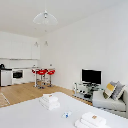 Charming Refurbished Studio -maraisbeaubourg 公寓 巴黎
