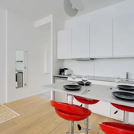 Charming Refurbished Studio -maraisbeaubourg 巴黎