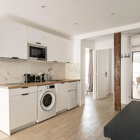 Apartment In The Heart Of The Marais With Air Conditioning *