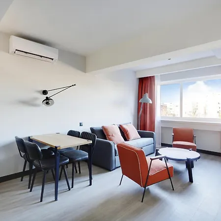 Pick A Flat's In In Parc Des Buttes Chaumonts - Rue Edouard Pailleron