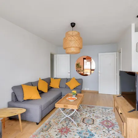 Apartment Quartier Saint Ambroise